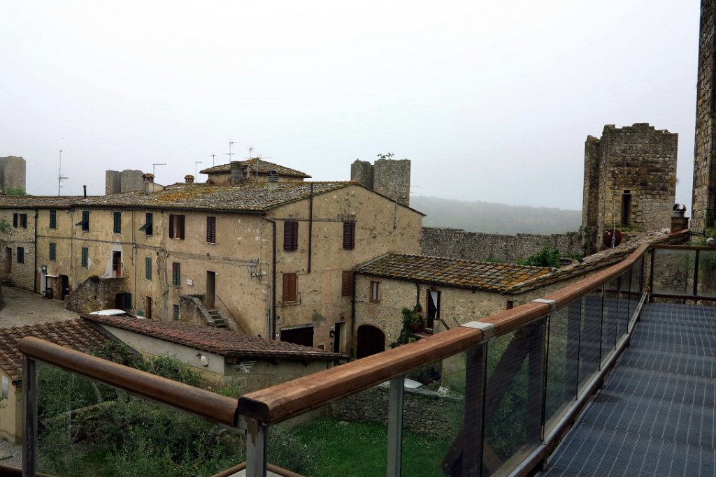 035 MONTERIGGIONI.JPG